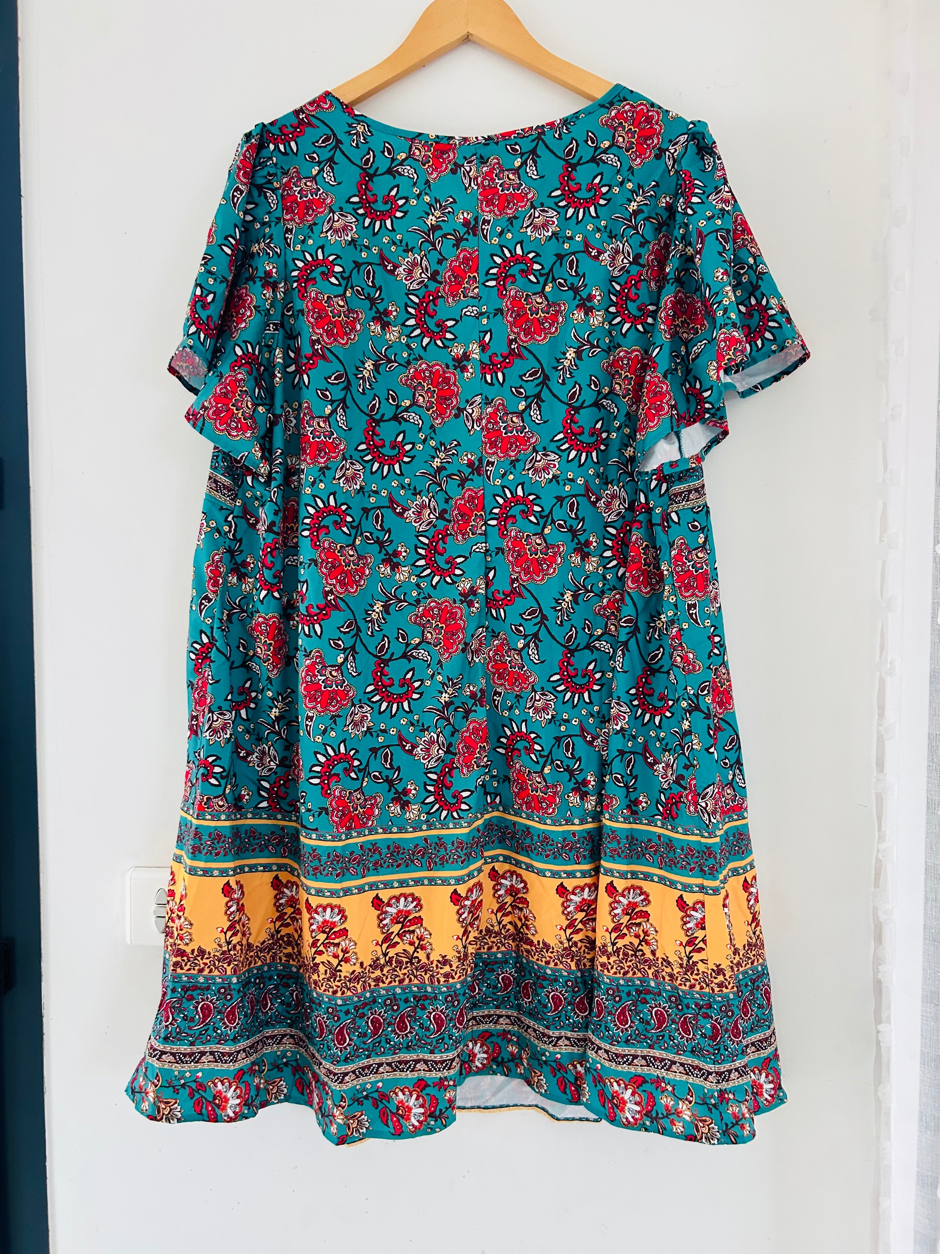 Robe ample et fluide manches courtes imprimé SHEIN taille 54