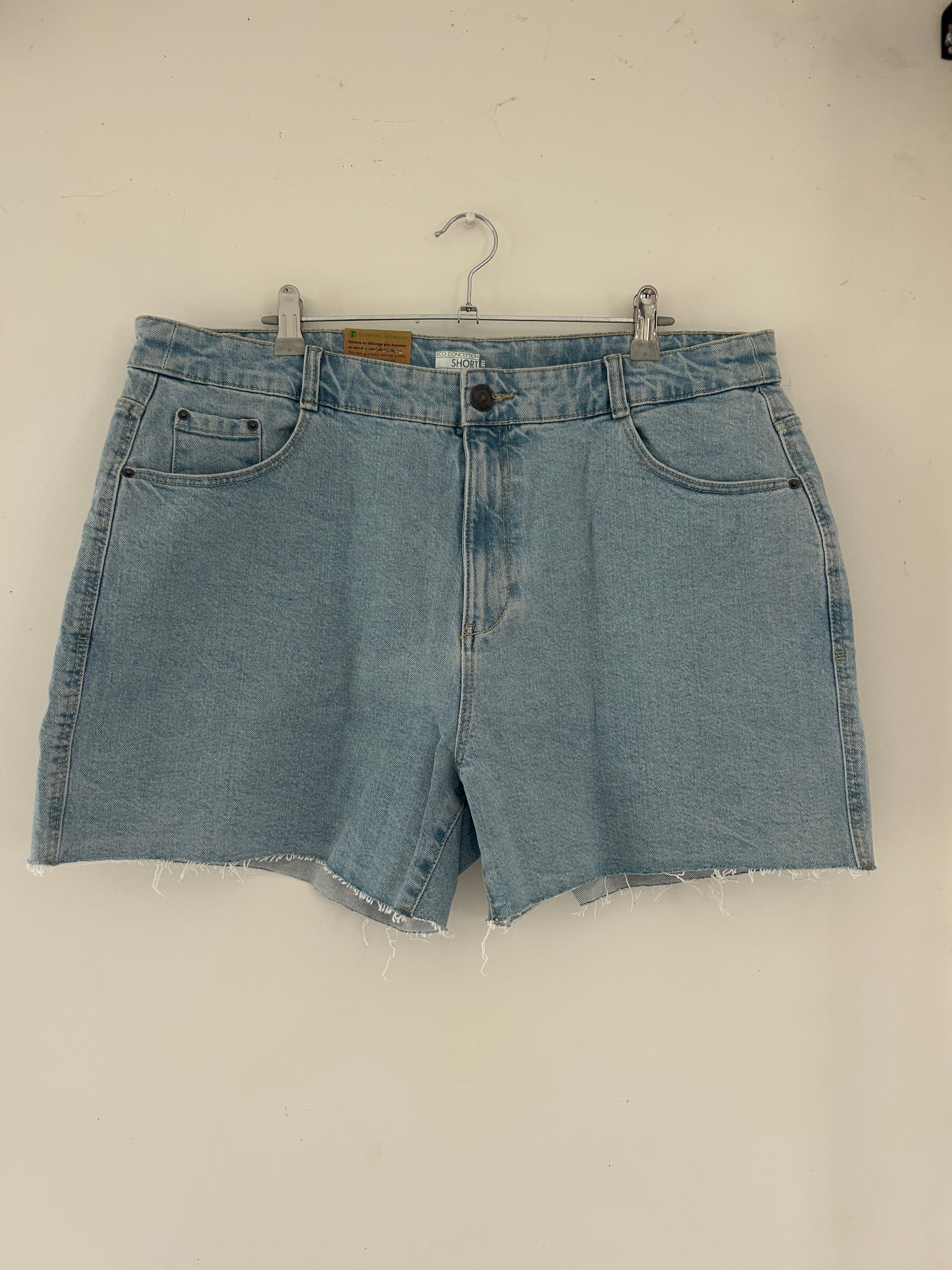 Short en jean Kiabi taille 48