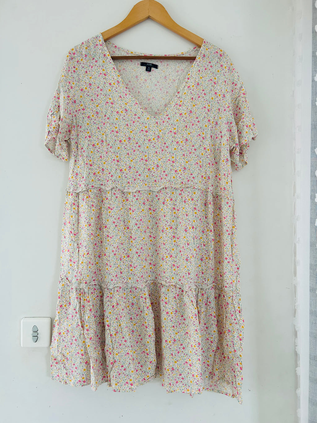 Robe d’été manches courtes motif fleuri Kiabi taille 46