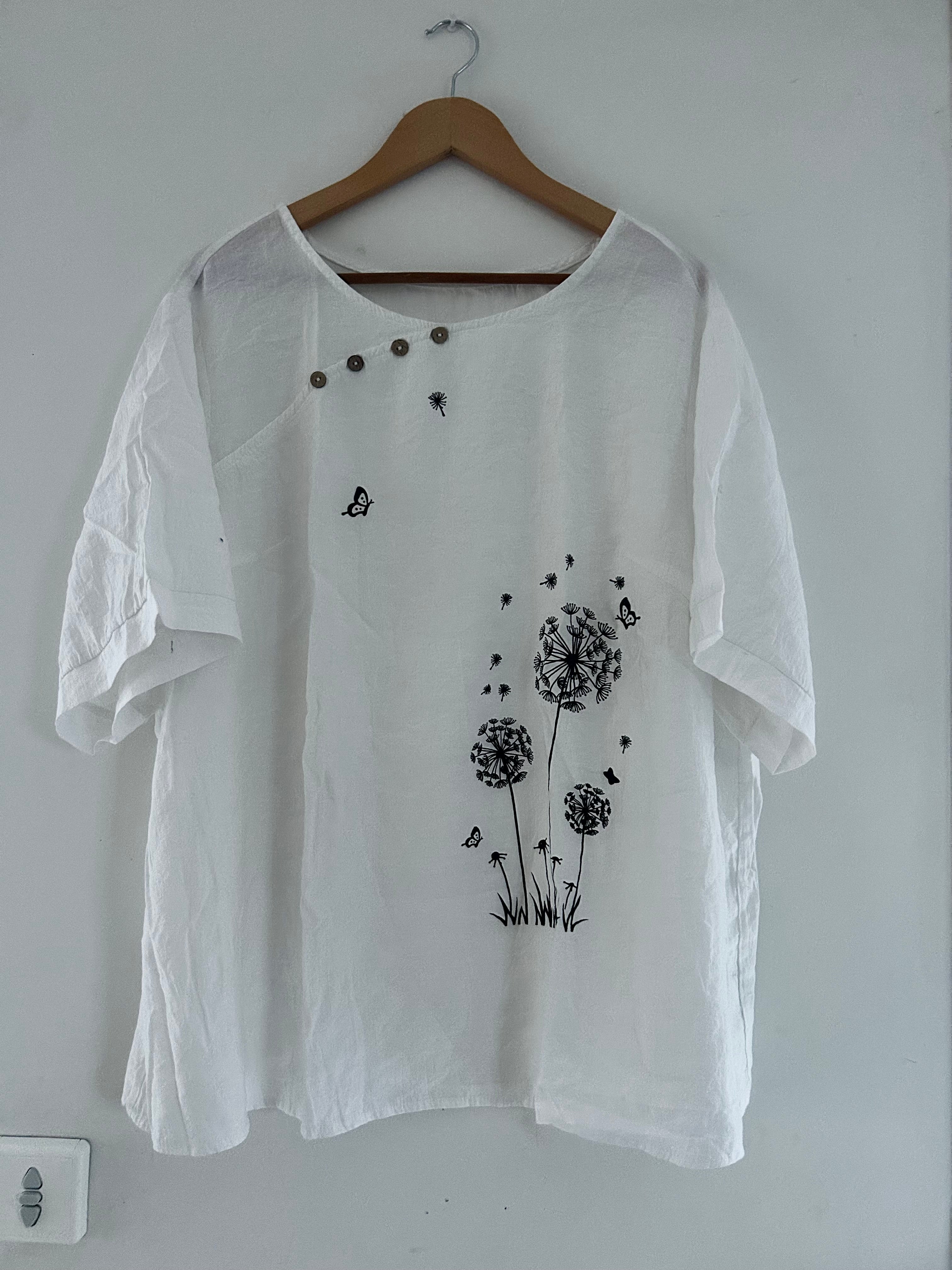 Top manches courtes blanche avec motif fleur SHEIN taille 52