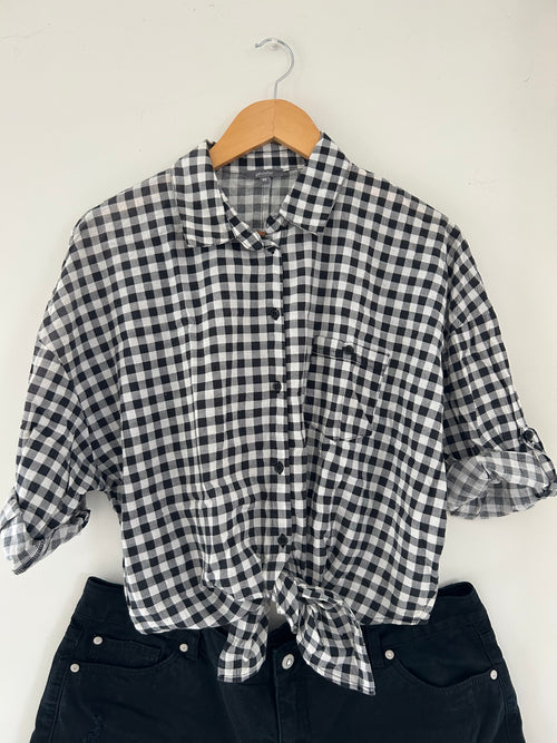 Blouse manches courtes à carreaux noir et blanc avec noeud Phildar taille 46