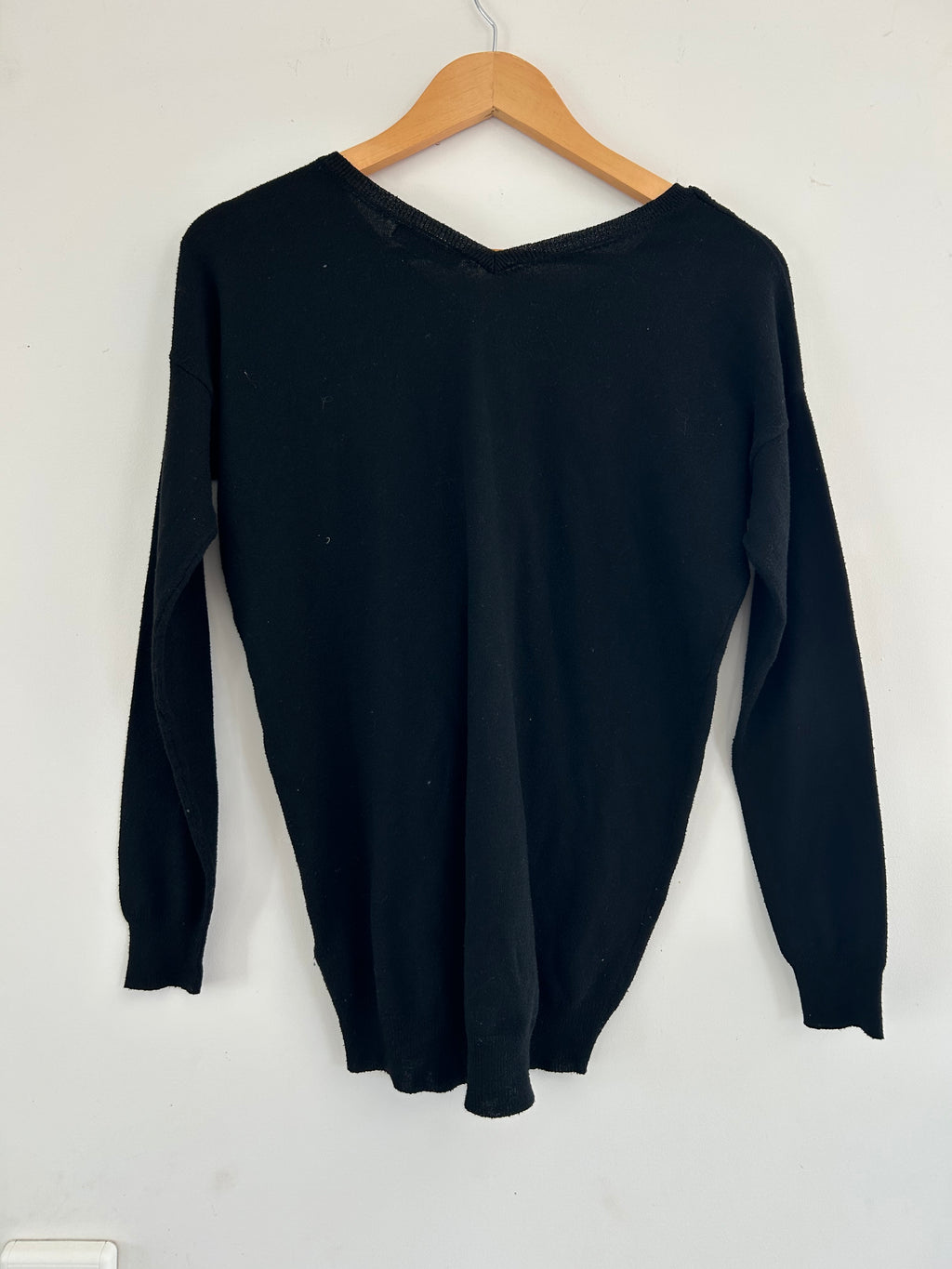 Pull fin noir col V Nicole taille 38/40