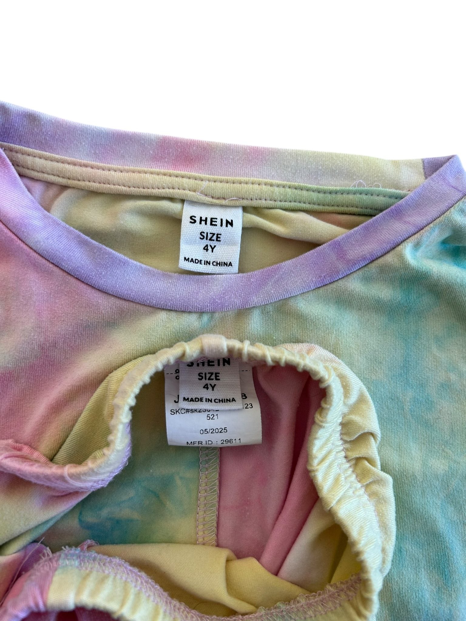 Ensemble d'été tie-dye t-shirt large et short Shein taille 4 ans