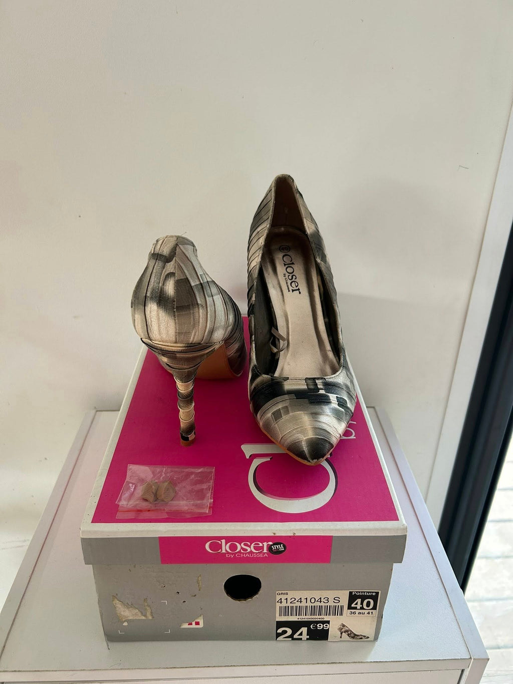 Escarpins gris à motif Closer by Chaussea 40