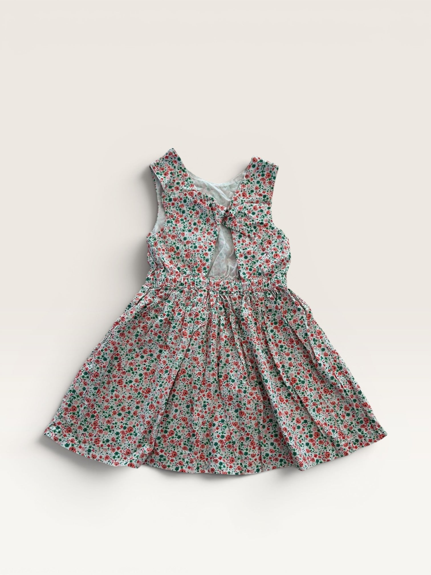 Robe d'été fleurie Kiabi - taille 4 ans Robe d'été fleurie Kiabi - taille 4 ans Robe d'été fleurie Kiabi - taille 4 ans Robe d'été fleurie Kiabi - taille 4 ans