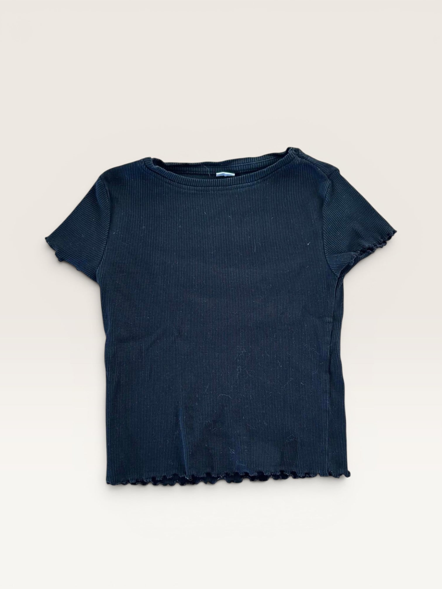 T-shirt manches courte noir côtelé Zeeman taille 3/4 ans