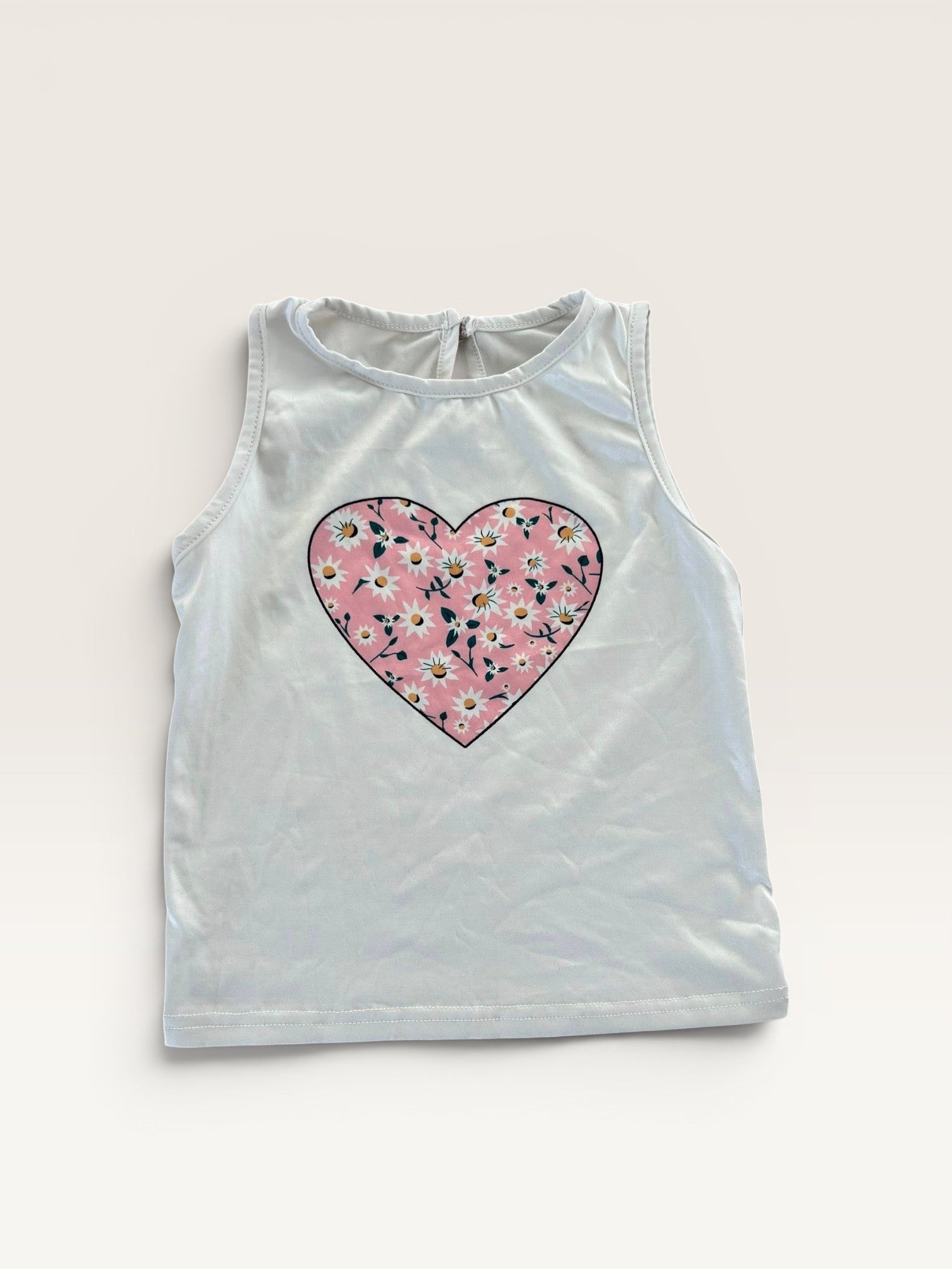 Débardeur blanc motif coeur rose fleuri taille 4 ans