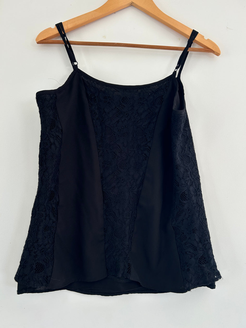 Top bretelles noir à dentelle Gémo taille 42
