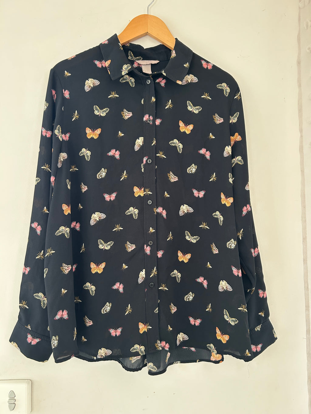 Blouse manches longues noir motif papillon H&M taille 52
