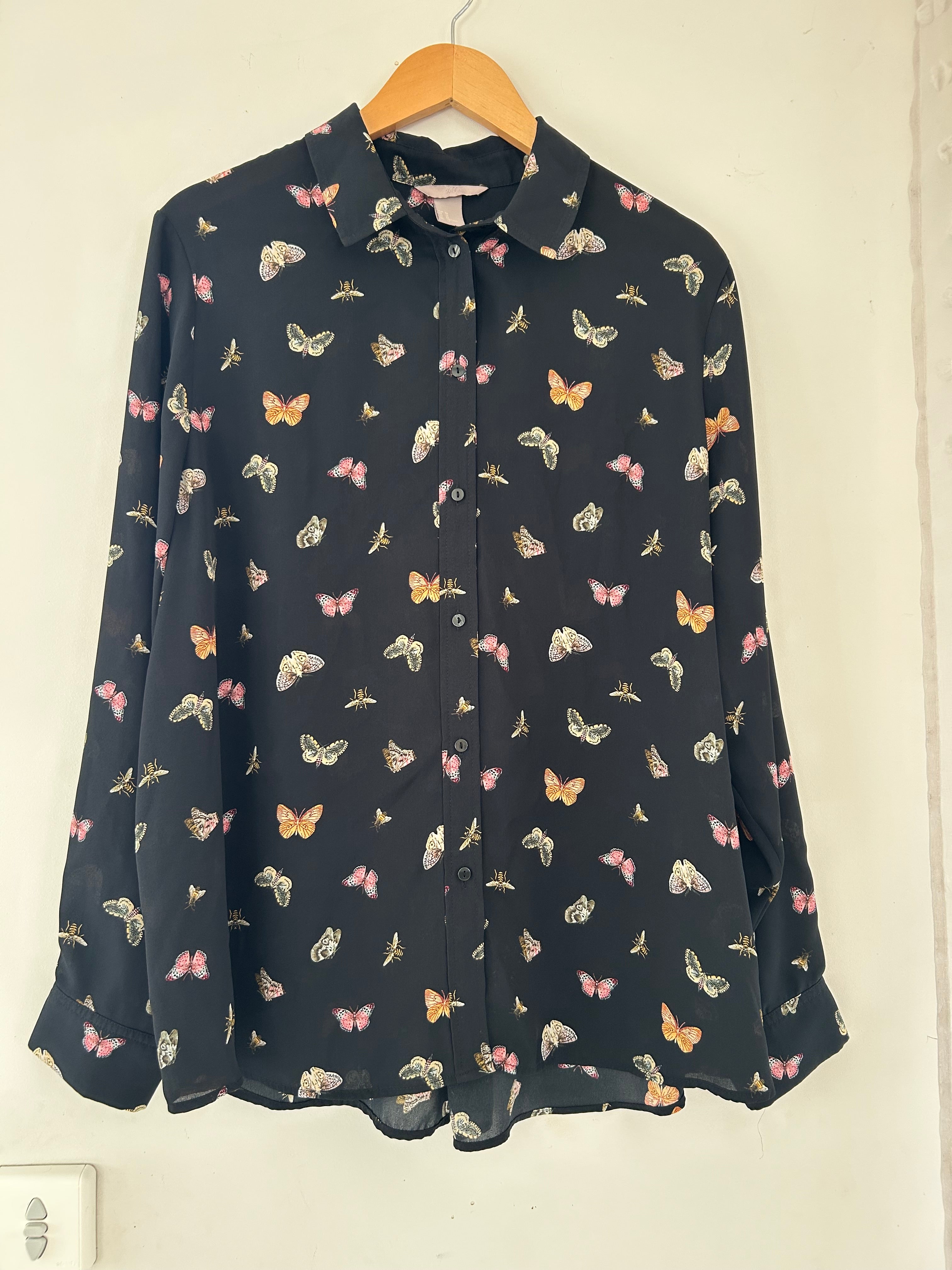 Blouse manches longues noir motif papillon H&M taille 52