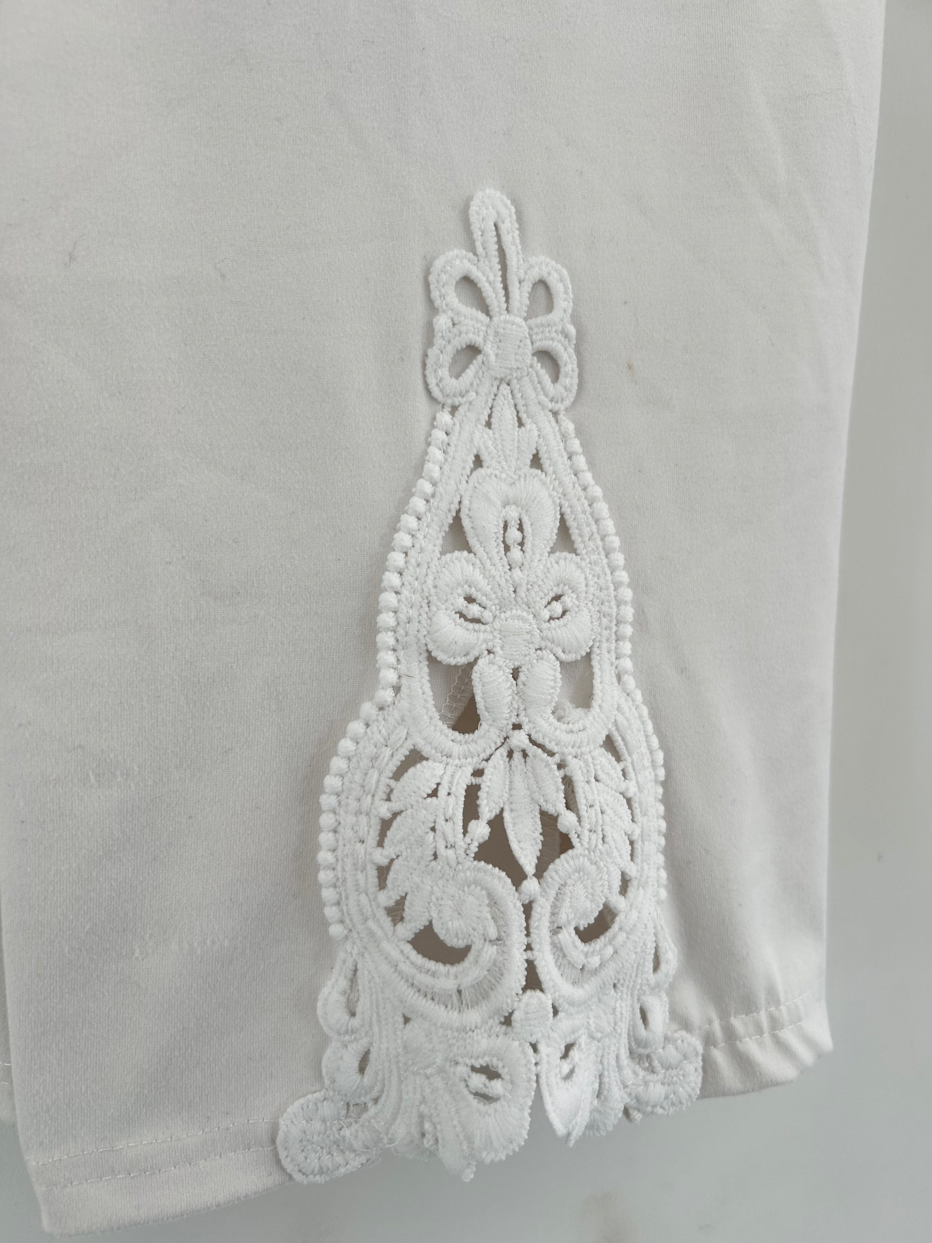 Legging 3/4 blanc broderie anglaise SHEIN taille 52