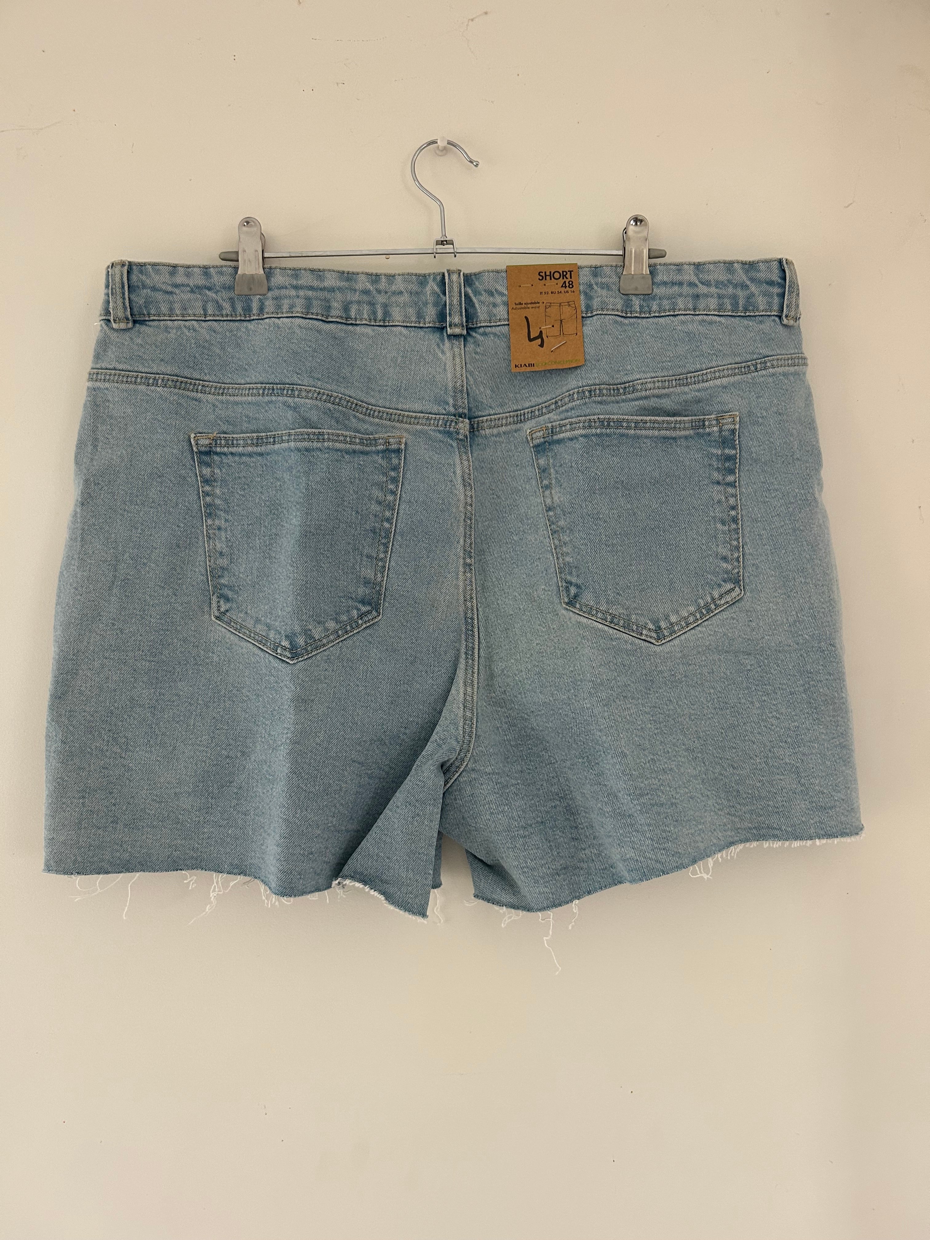 Short en jean Kiabi taille 48