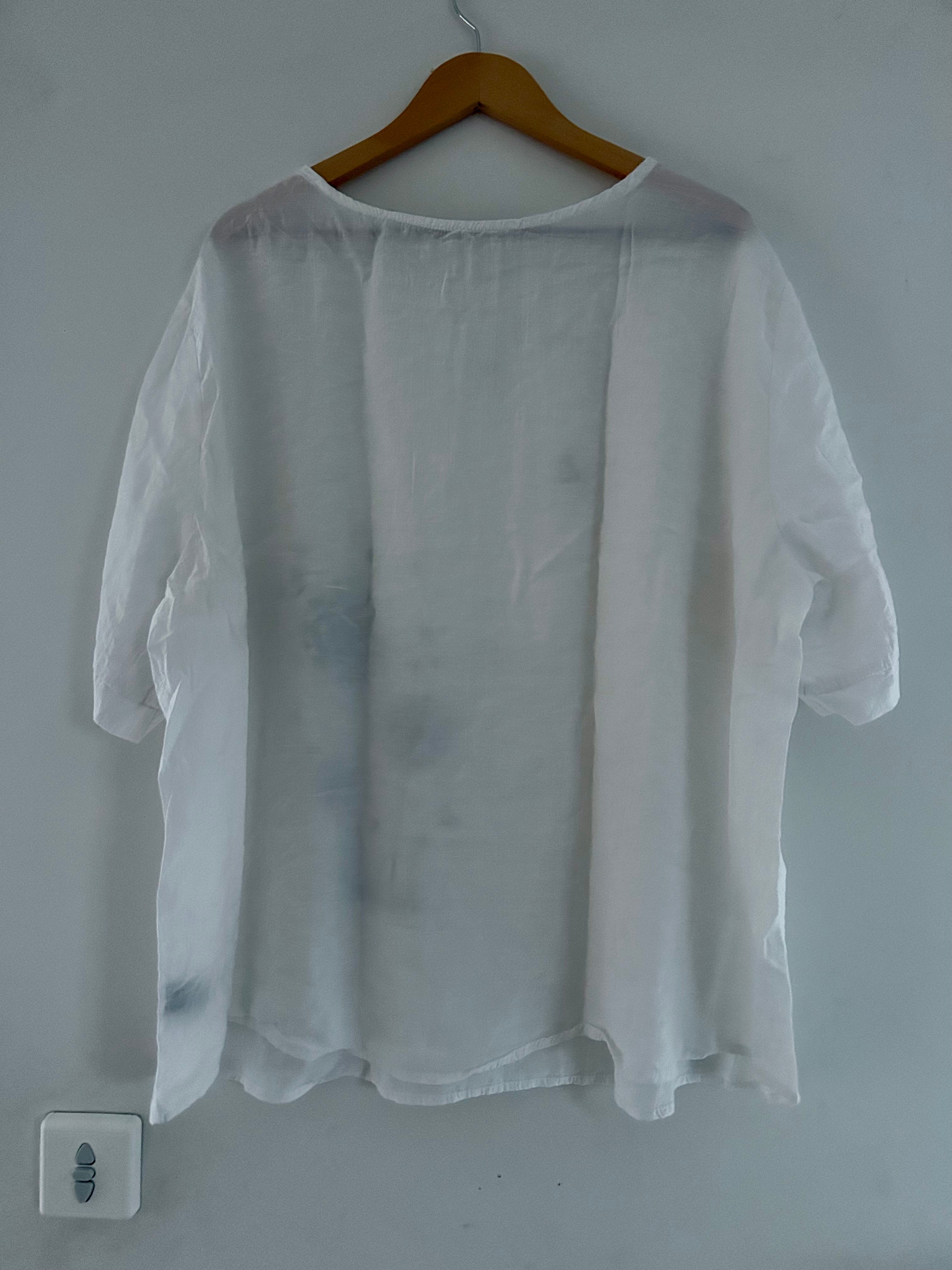 Top manches courtes blanche avec motif fleur SHEIN taille 52