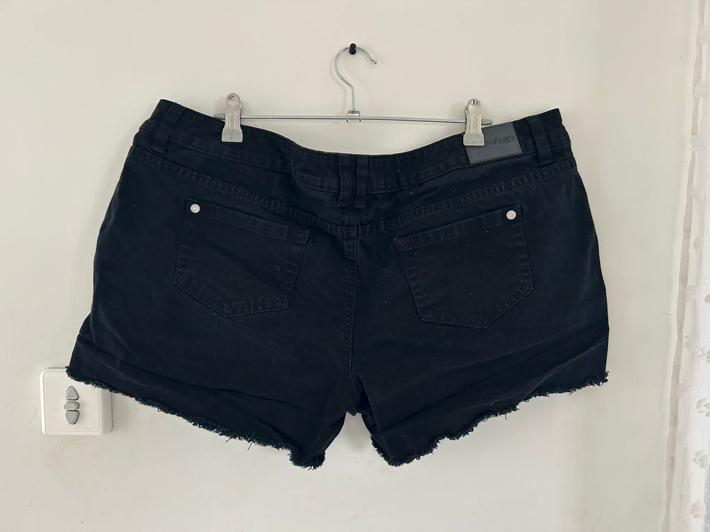 Short court en jean noir BodyFlirt taille 50