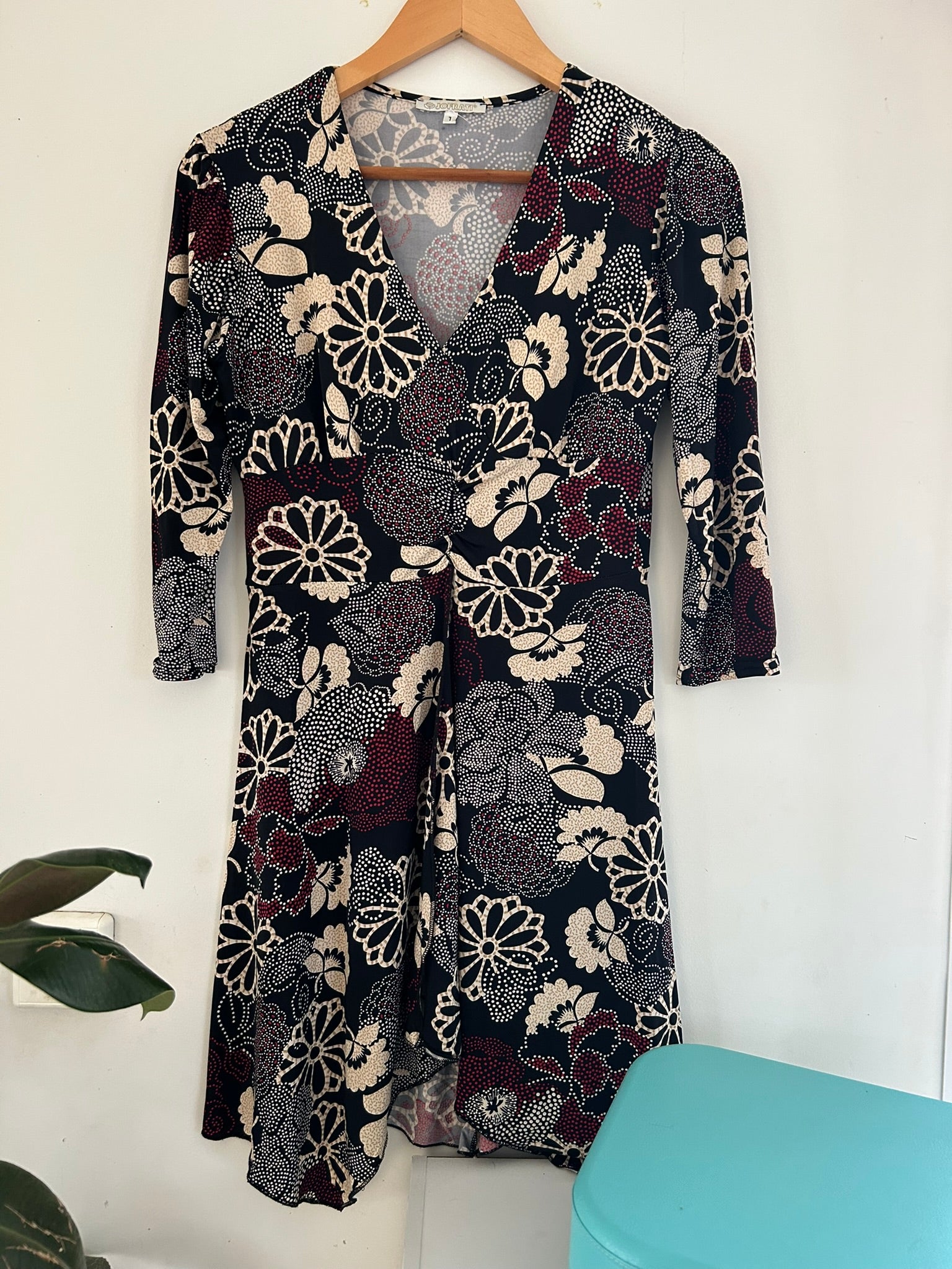 Robe fluide manches 3/4 imprimé fleurs Jofrati taille 36