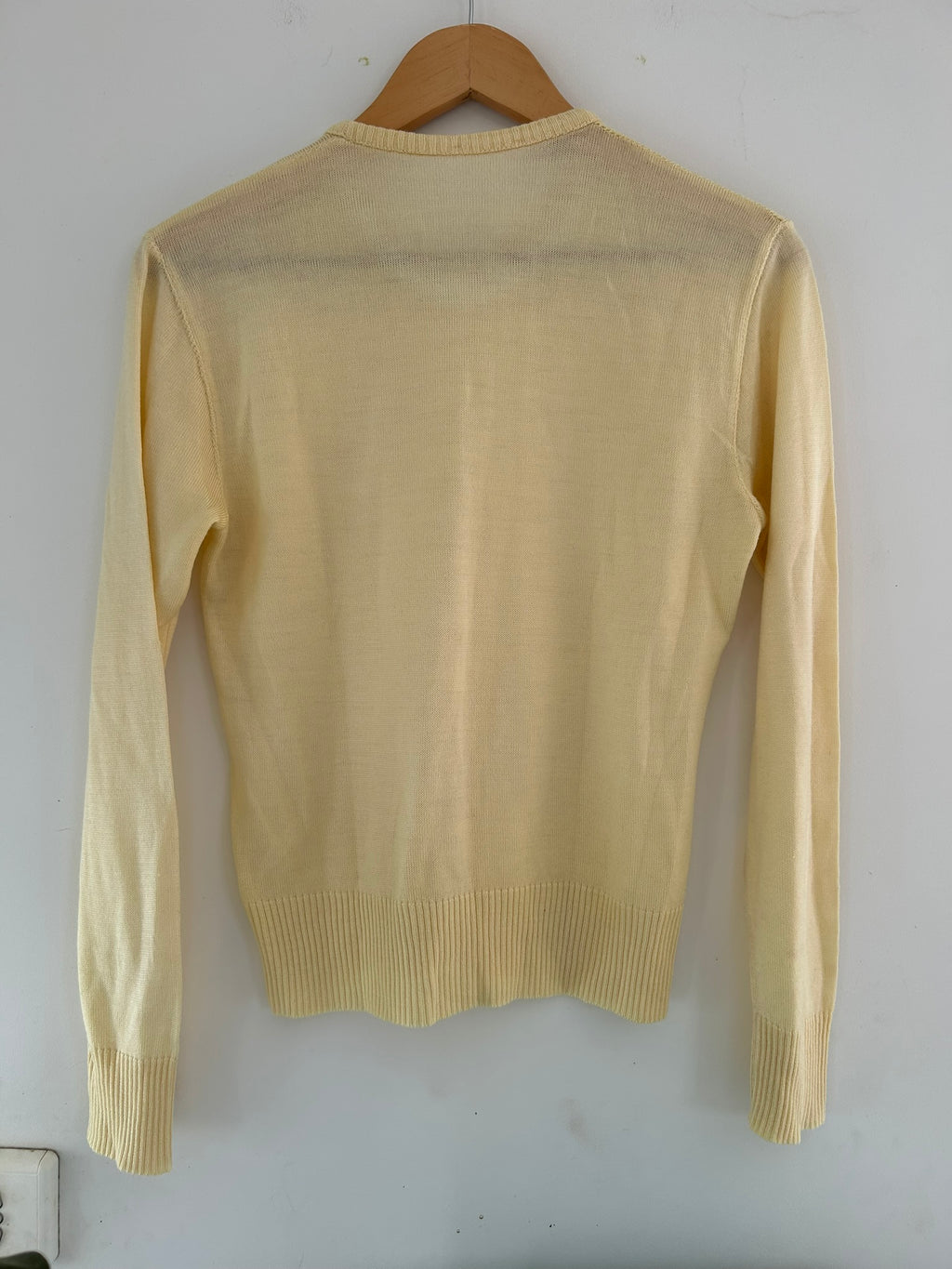 Pull fin jaune col rond taille 38