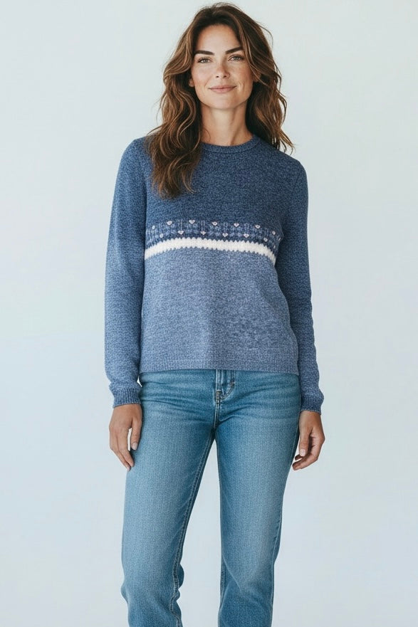 Pull bleu motif cœur rose taille 38/40